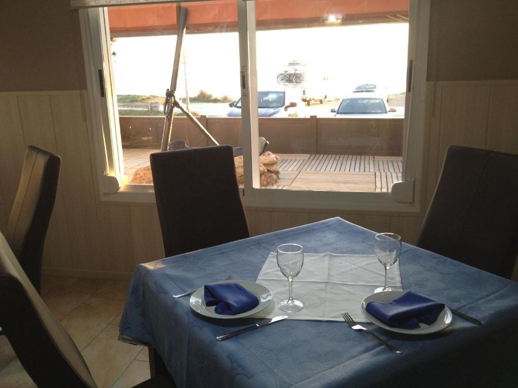 Hostal El Alferez Vejer de la Frontera Bagian luar foto