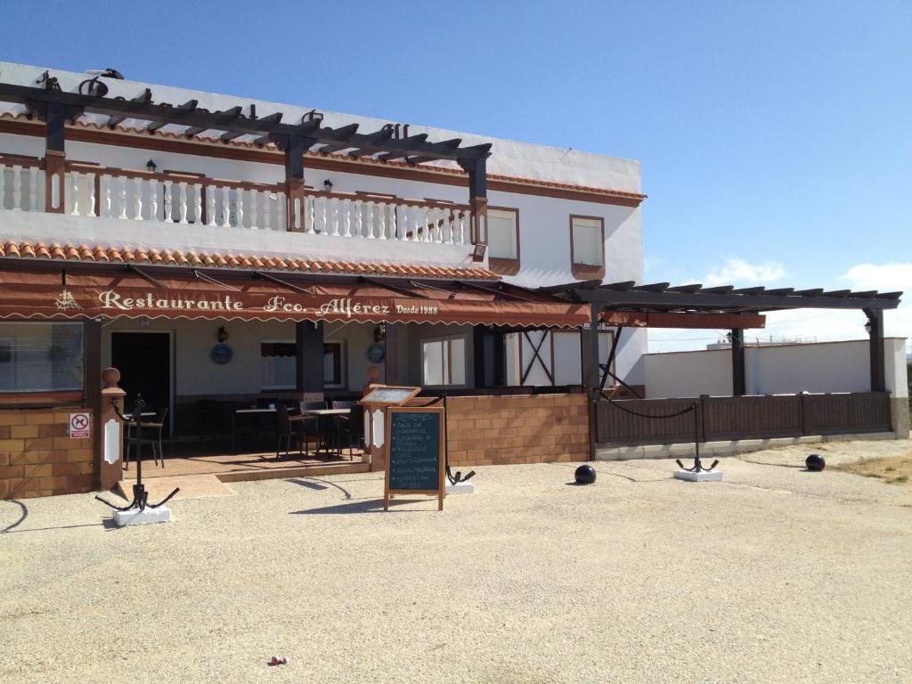 Hostal El Alferez Vejer de la Frontera Bagian luar foto