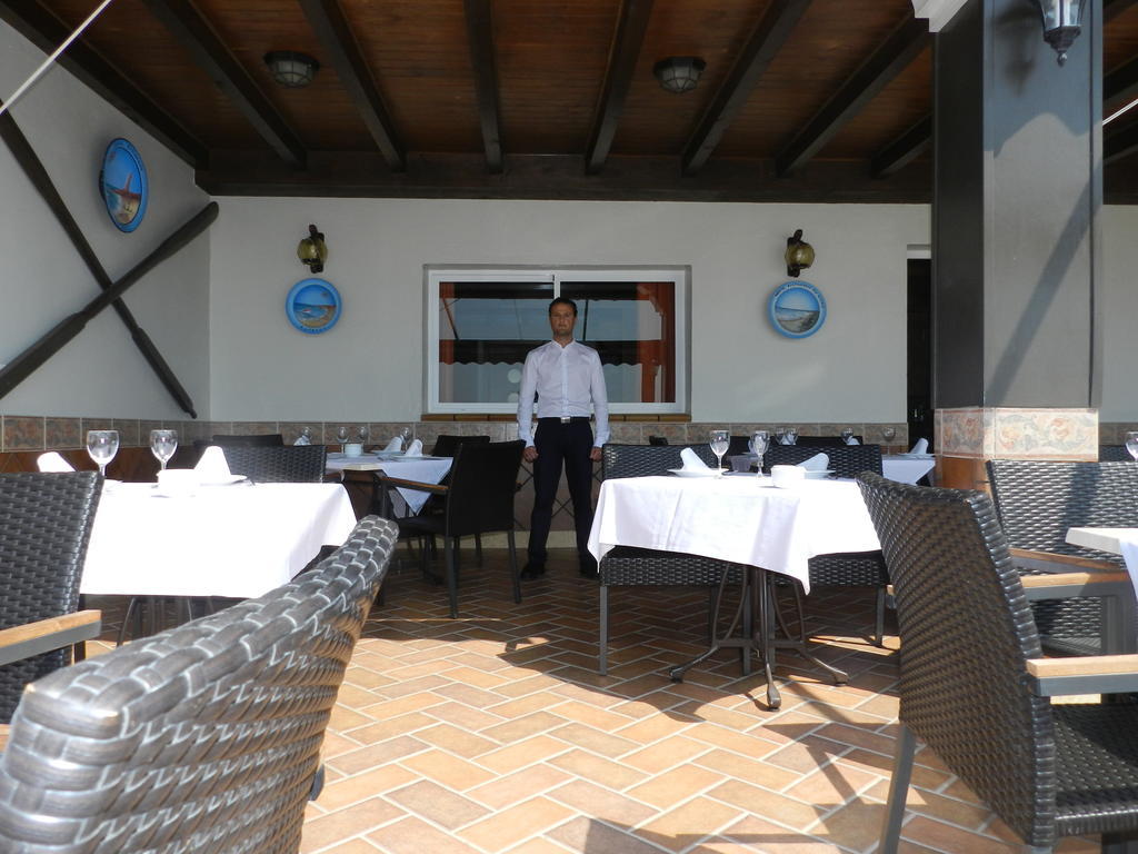 Hostal El Alferez Vejer de la Frontera Bagian luar foto
