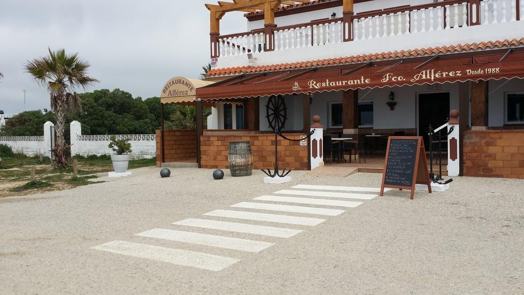 Hostal El Alferez Vejer de la Frontera Bagian luar foto
