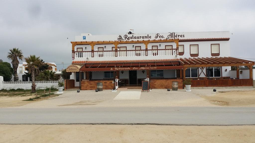Hostal El Alferez Vejer de la Frontera Bagian luar foto