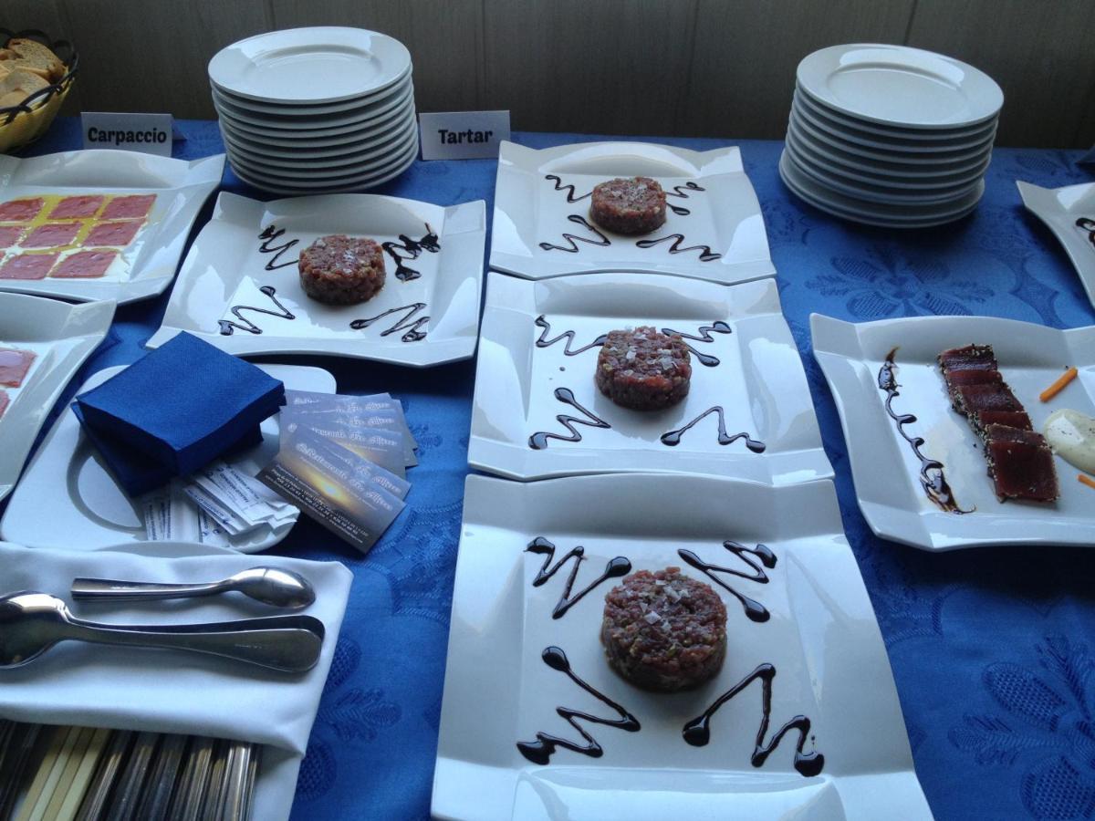 Hostal El Alferez Vejer de la Frontera Bagian luar foto